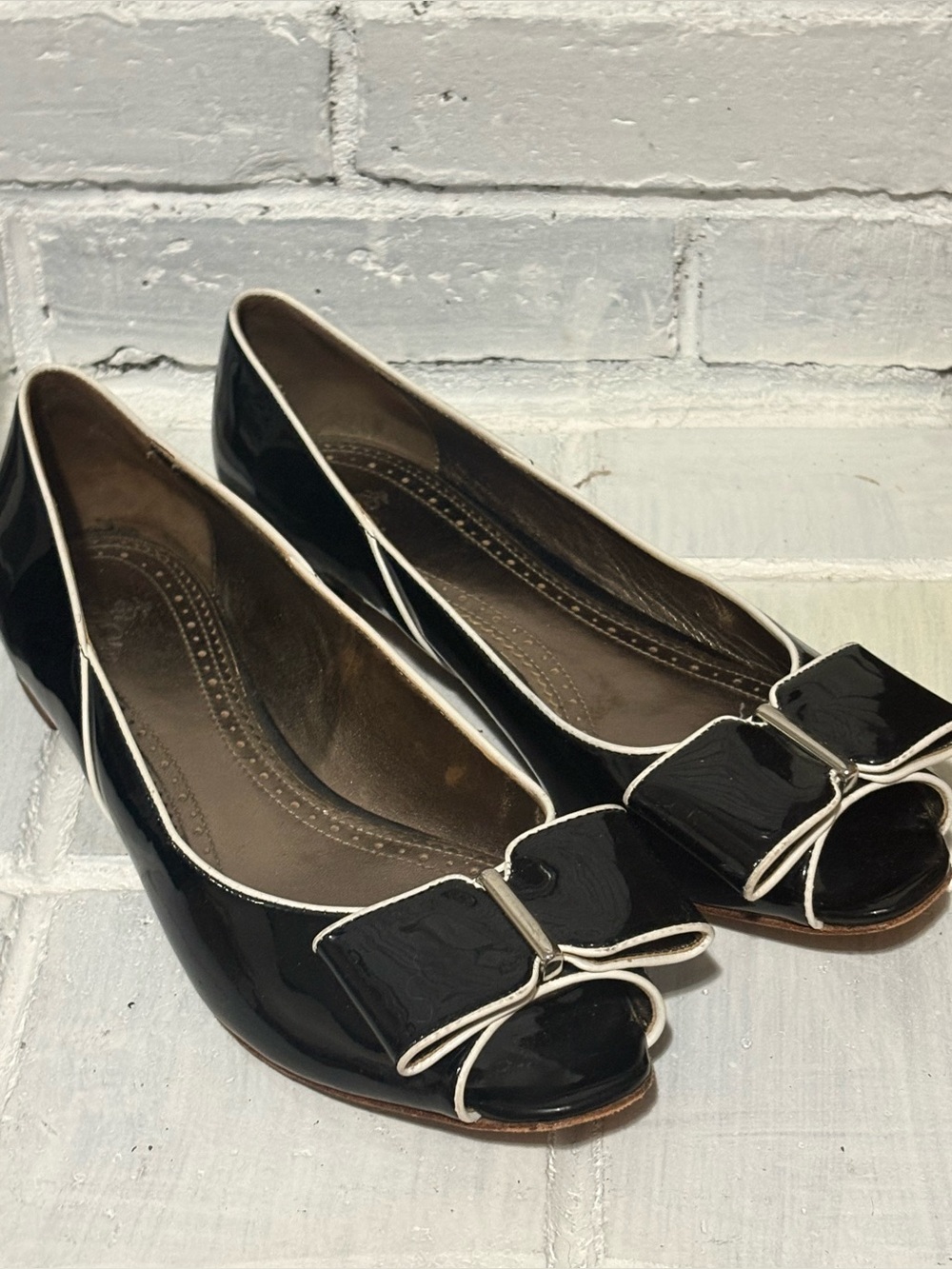 Brooks Brothers Women’s Patent Leather Shoes Sz 10 Bow Career Comfort Black